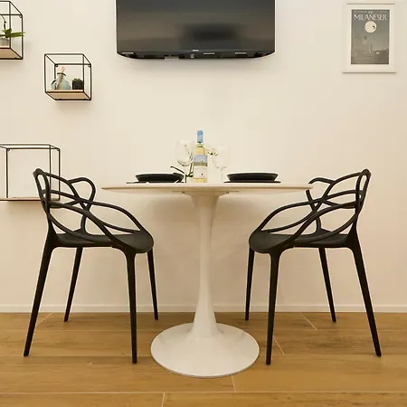Apartment Duomo 10 Min - Cozy With Netflix & Wifi Milan